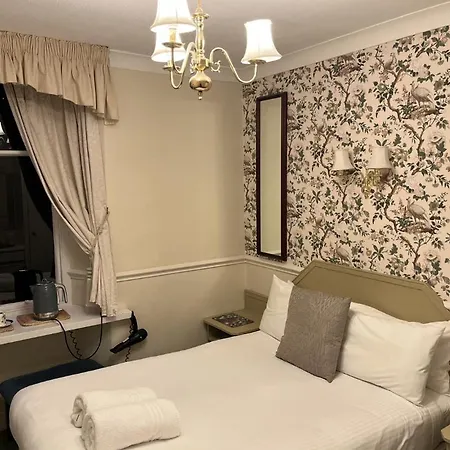 Lynwood Guest house