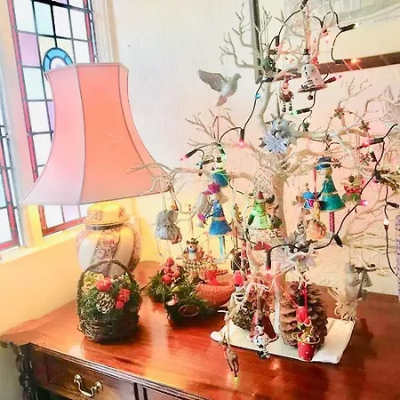 Lynwood * Windermere